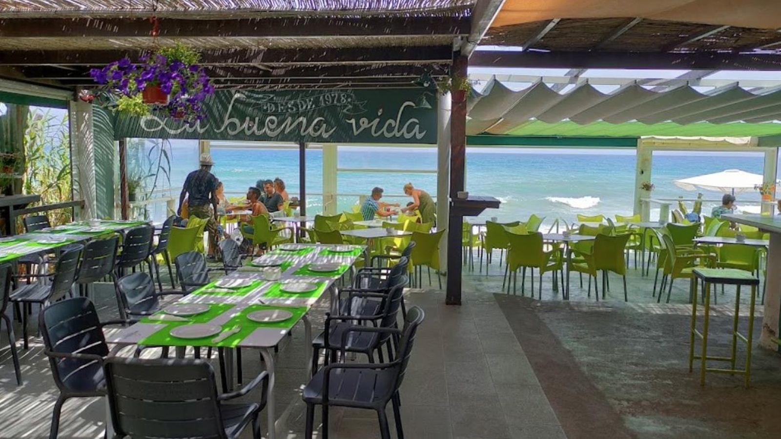 El Cid, 'la buena vida' en Mojácar