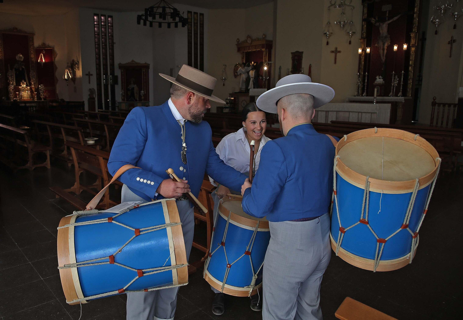 El comienzo de la peregrinación de la Hermandad del Rocío de Algeciras, en imágenes