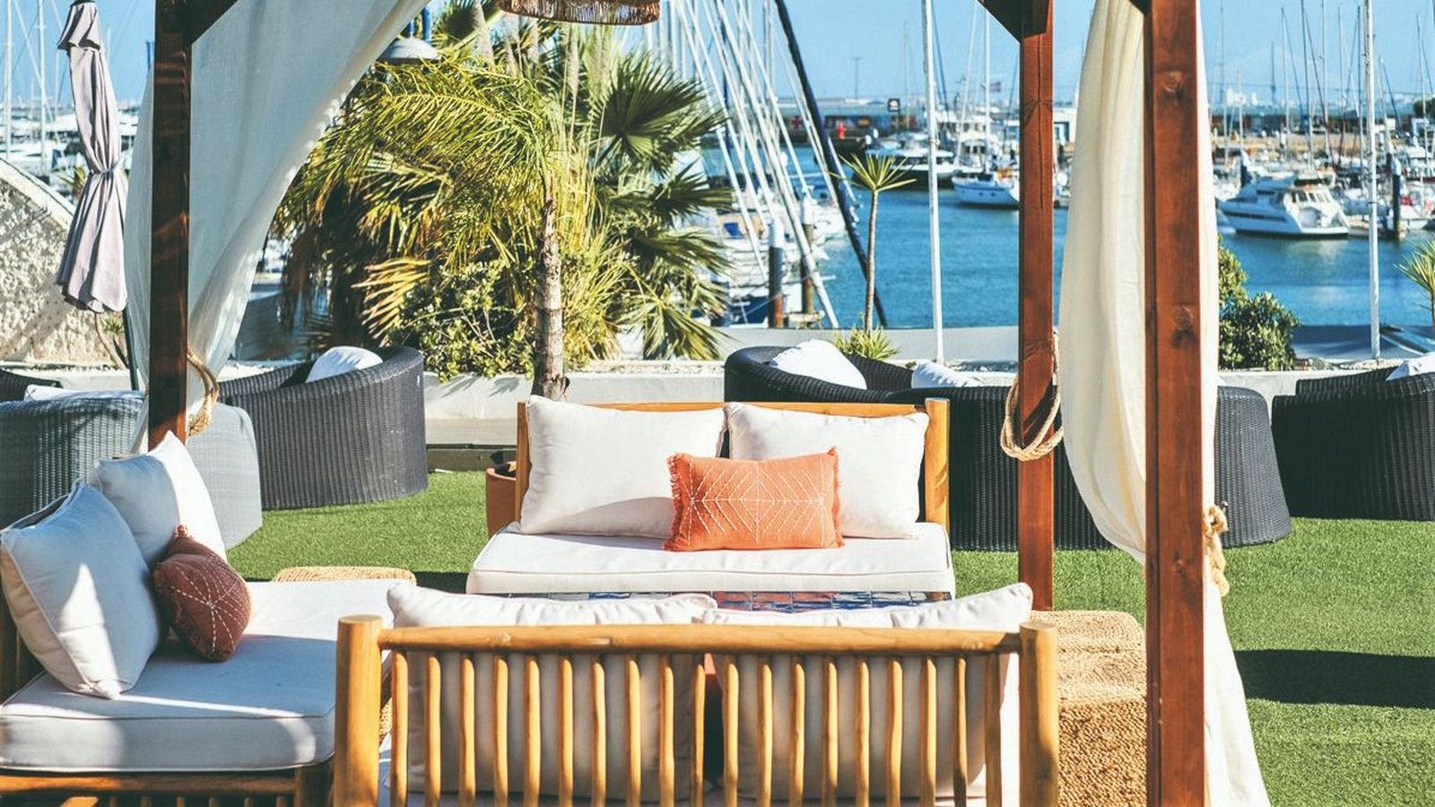 Espacio Thai Puerto Sherry