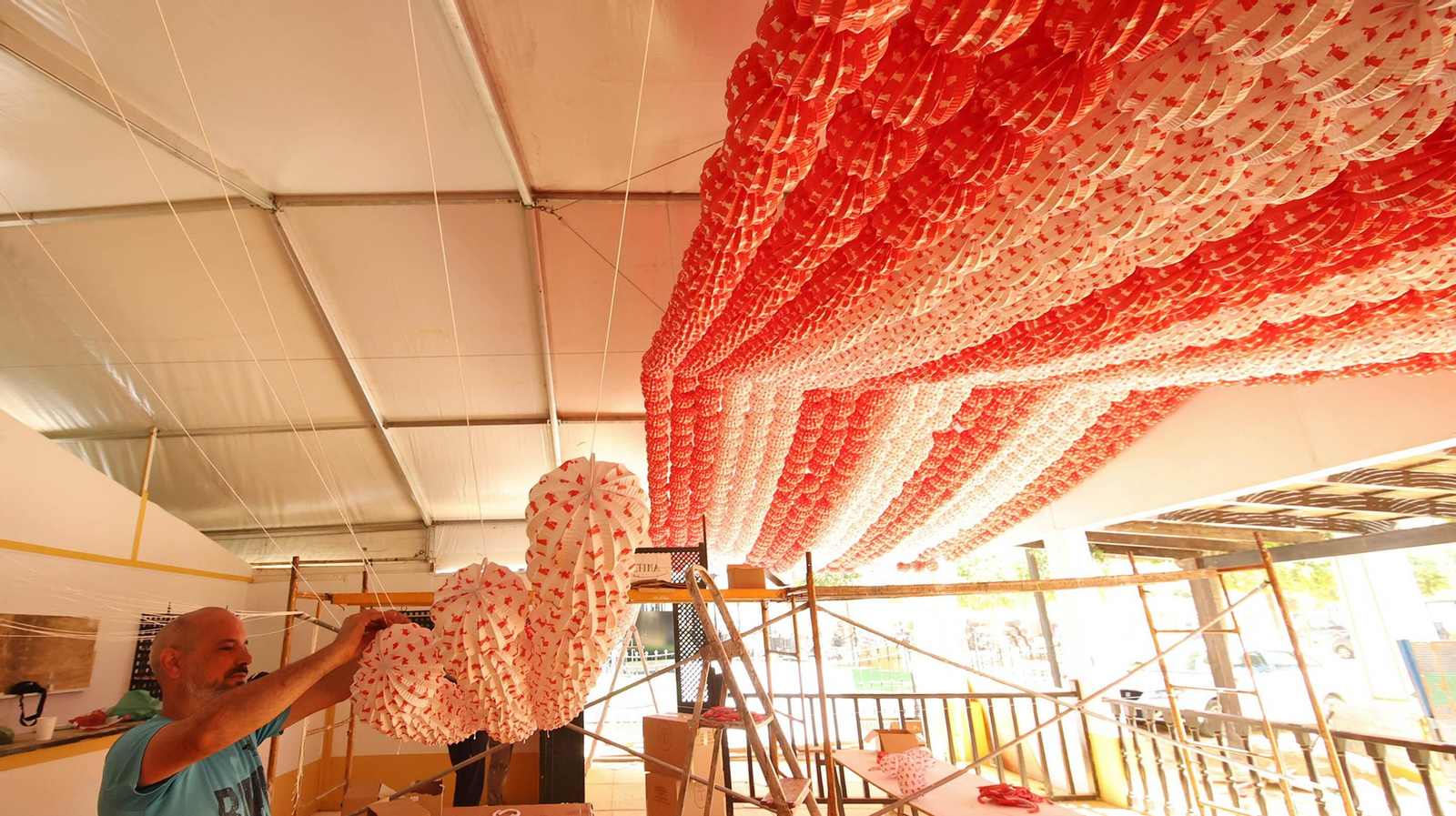 El montaje de la Feria de Jerez va a buen ritmo