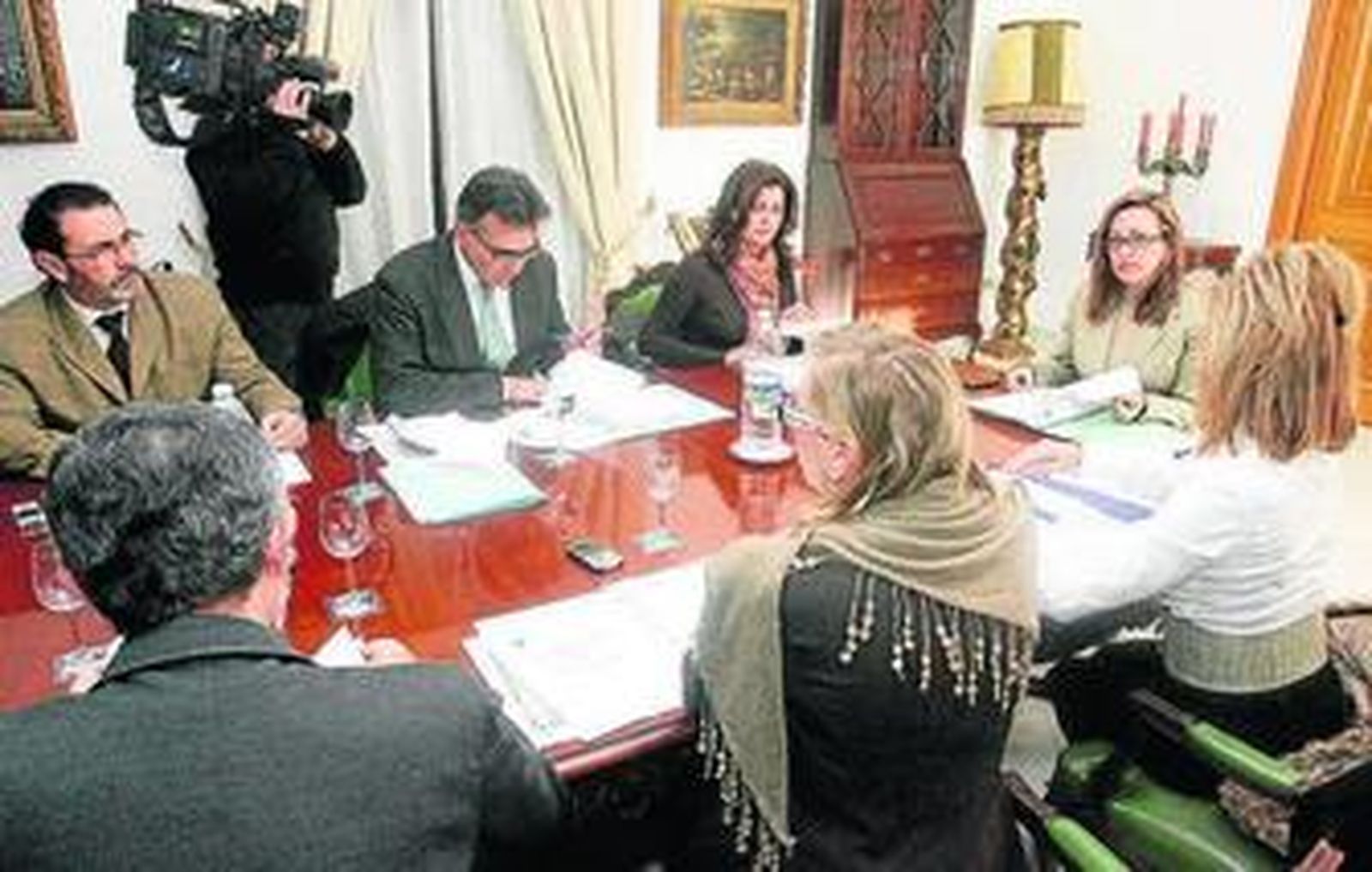 Los patronos de la Fundación Andrés de Ribera, ayer en La Atalaya.