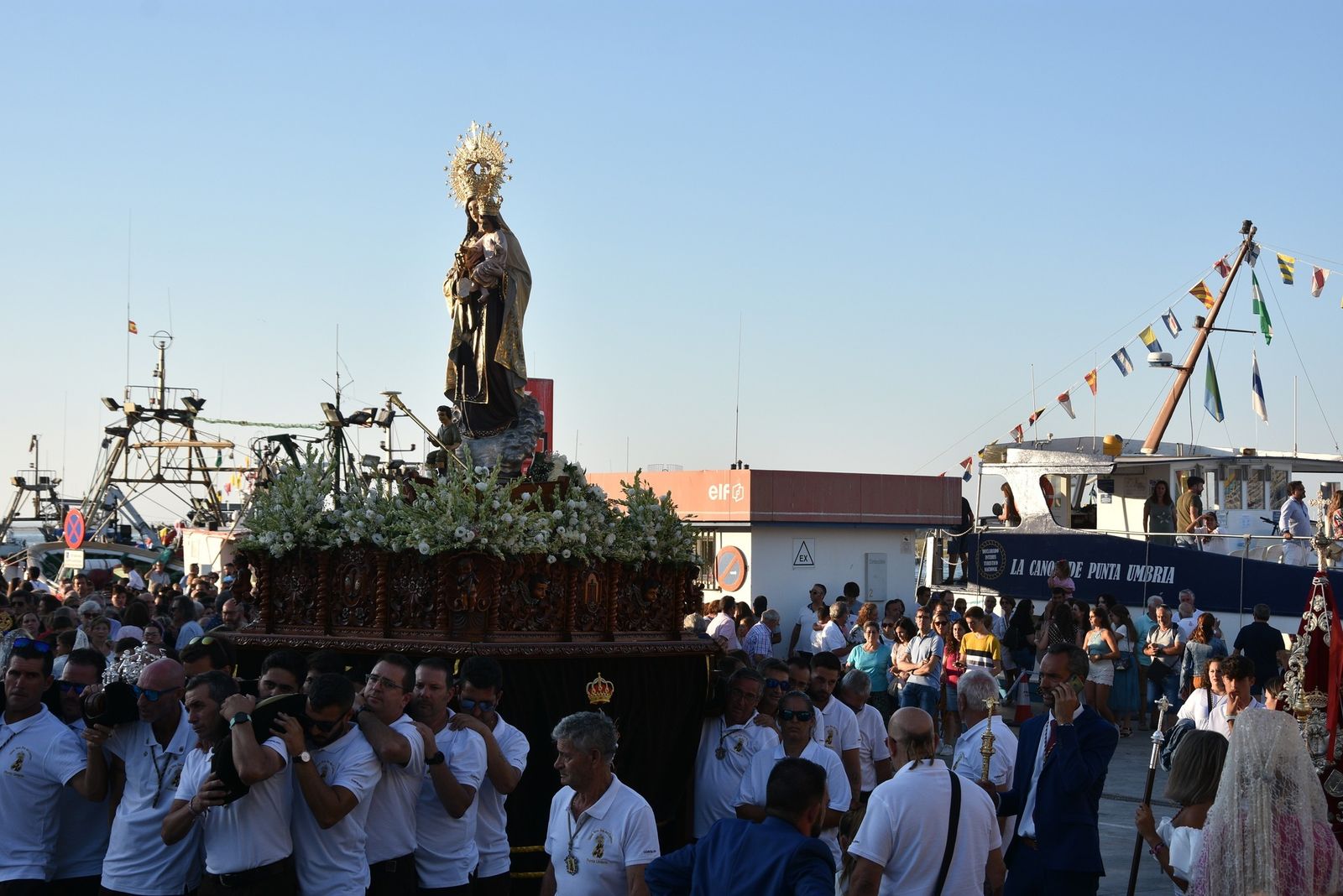 Procesión de la Virgen del Carmen en Punta Umbría.