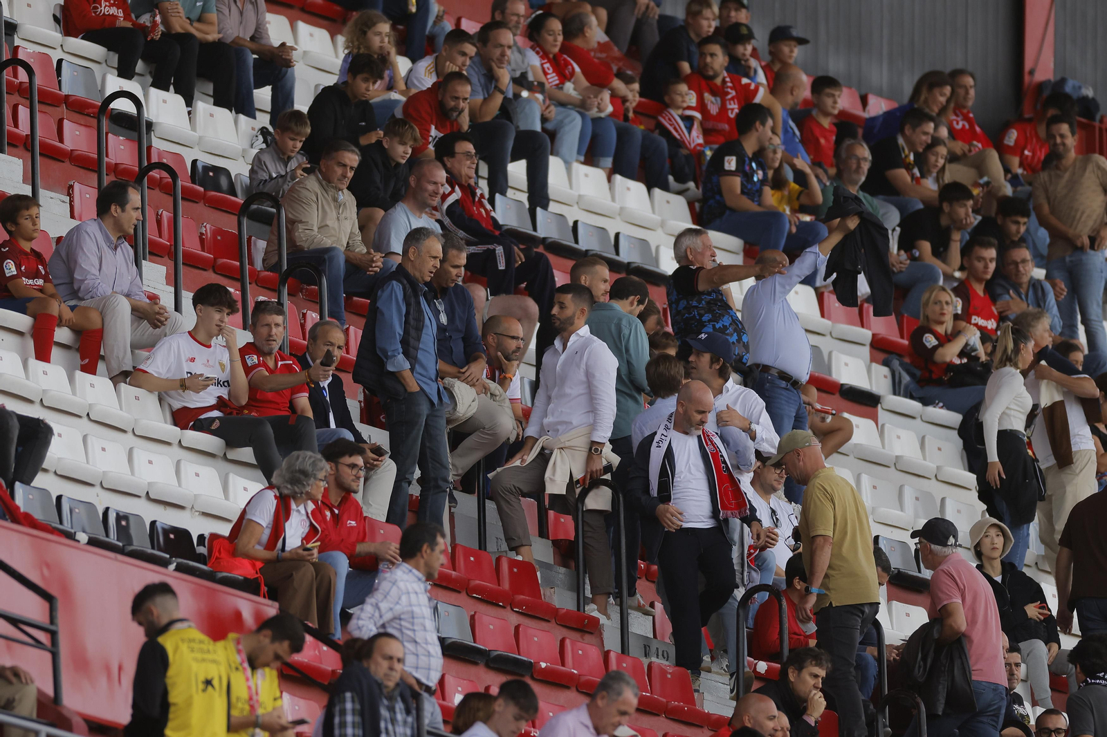 Búscate en las fotos del Sevilla-Madrid