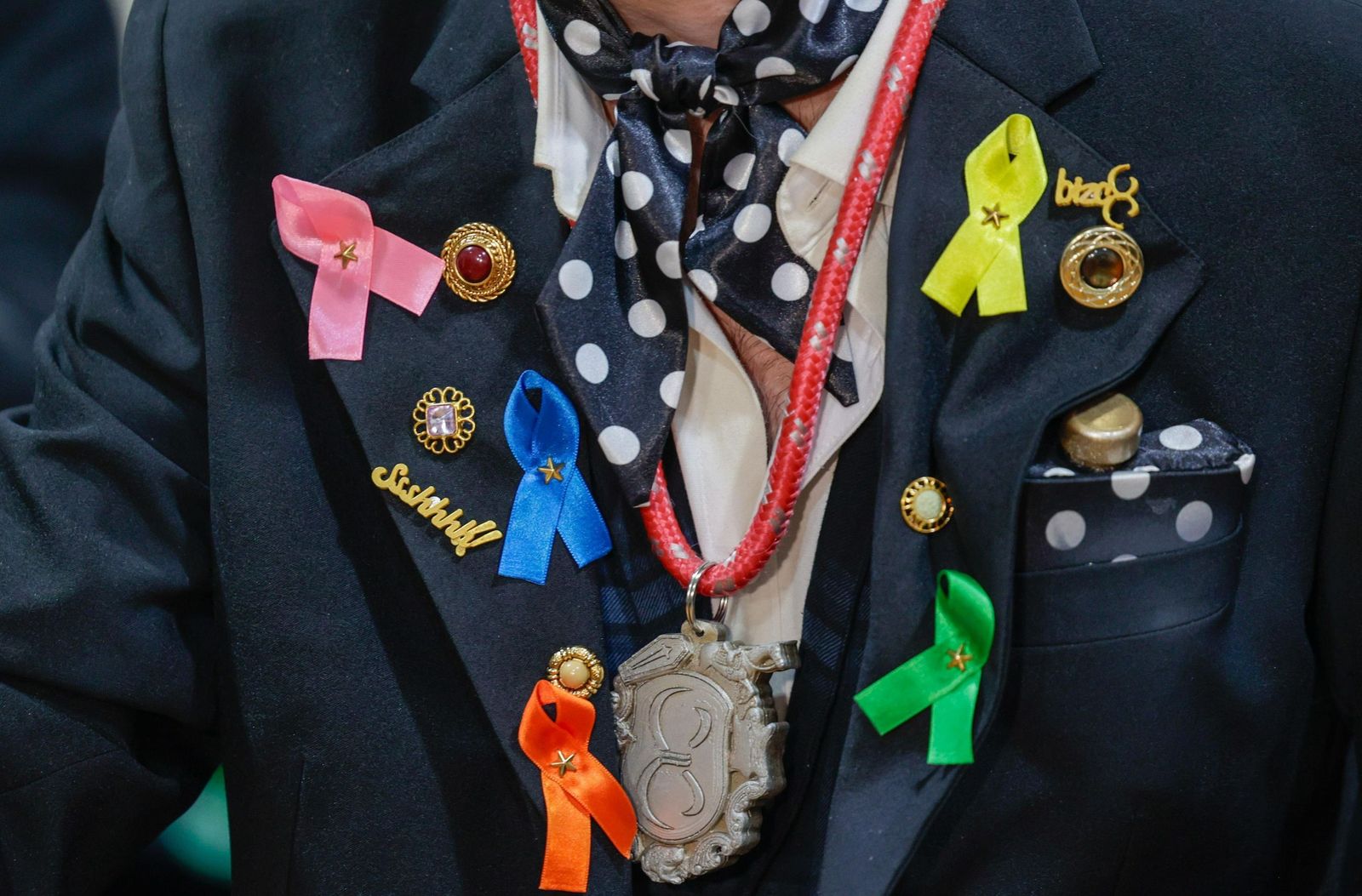 Un saetero cuenta el tipo de la chirigota 'Ssshhhhh!!' al detalle