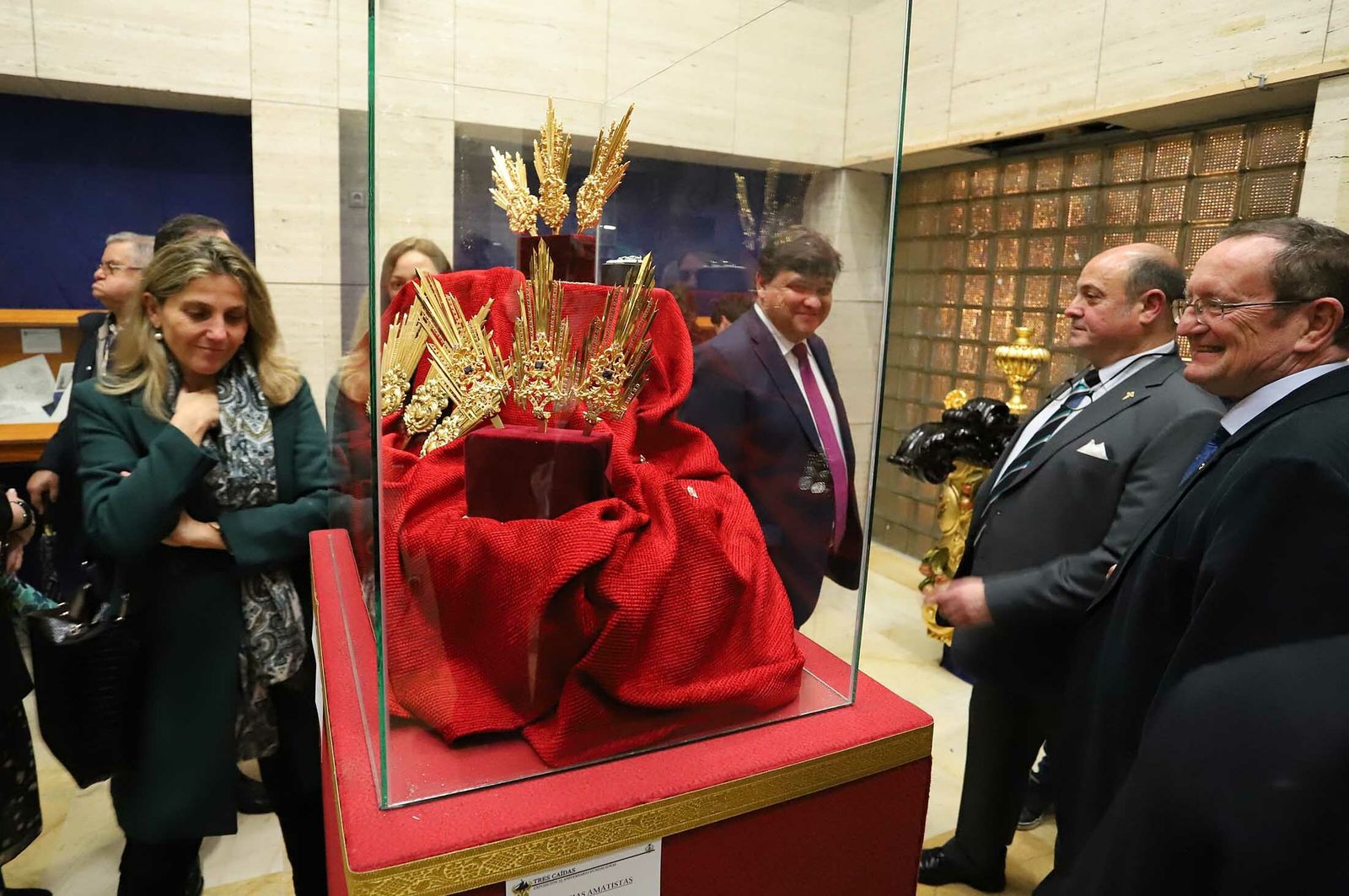 Imágenes de la exposición de la Hdad de las Tres Caídas en la Casa Colón