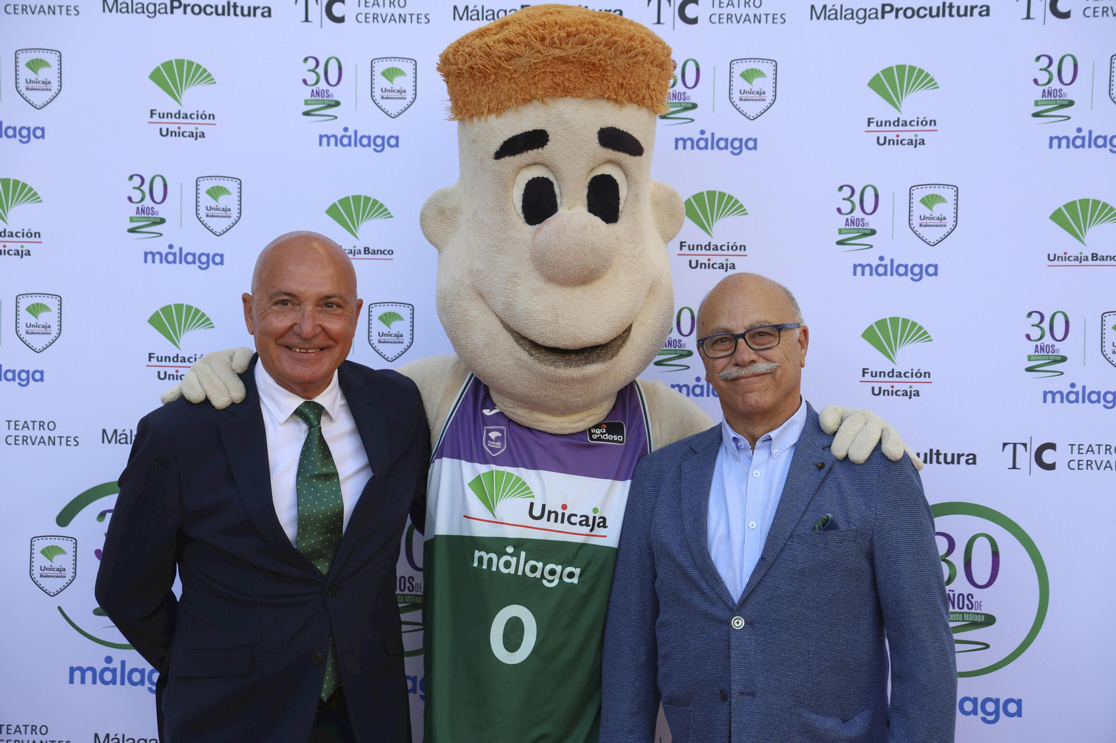 La gala del 30 aniversario de la unión Caja de Ronda-Maristas, en fotos