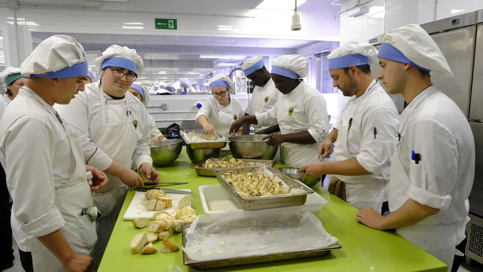 Imágenes de la Escuela de Hostelería de Almería, un referente en la enseñanza gastronómica