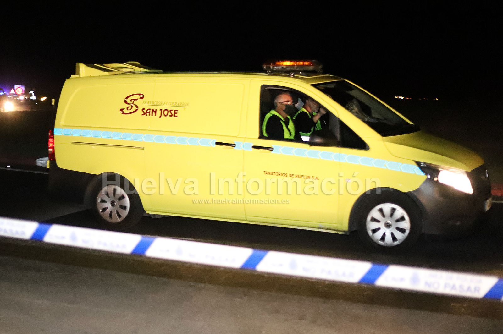 Encuentran los cuerpos de Enrique y Paqui en el acceso al espigón de Huelva, en imágenes