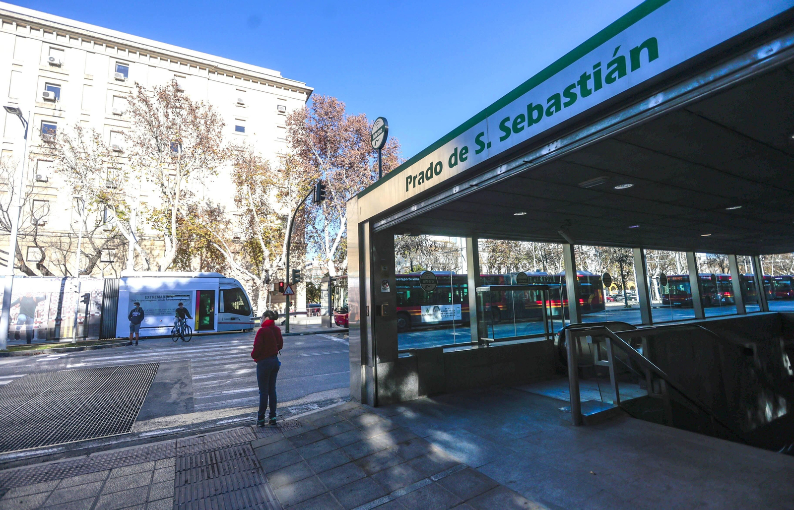 'Sevilla quiere Metro' reclama a la Junta que conecte la línea 2 del Metro con la línea 1