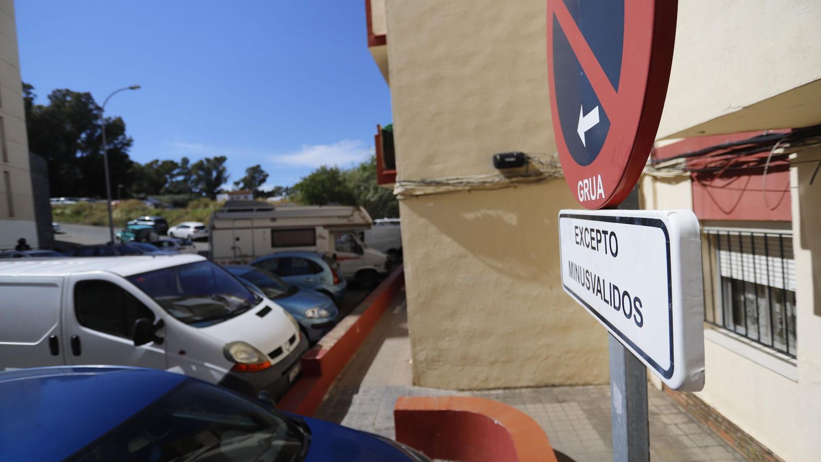 Un aparcamiento para personas con minusvalías en Huelva.