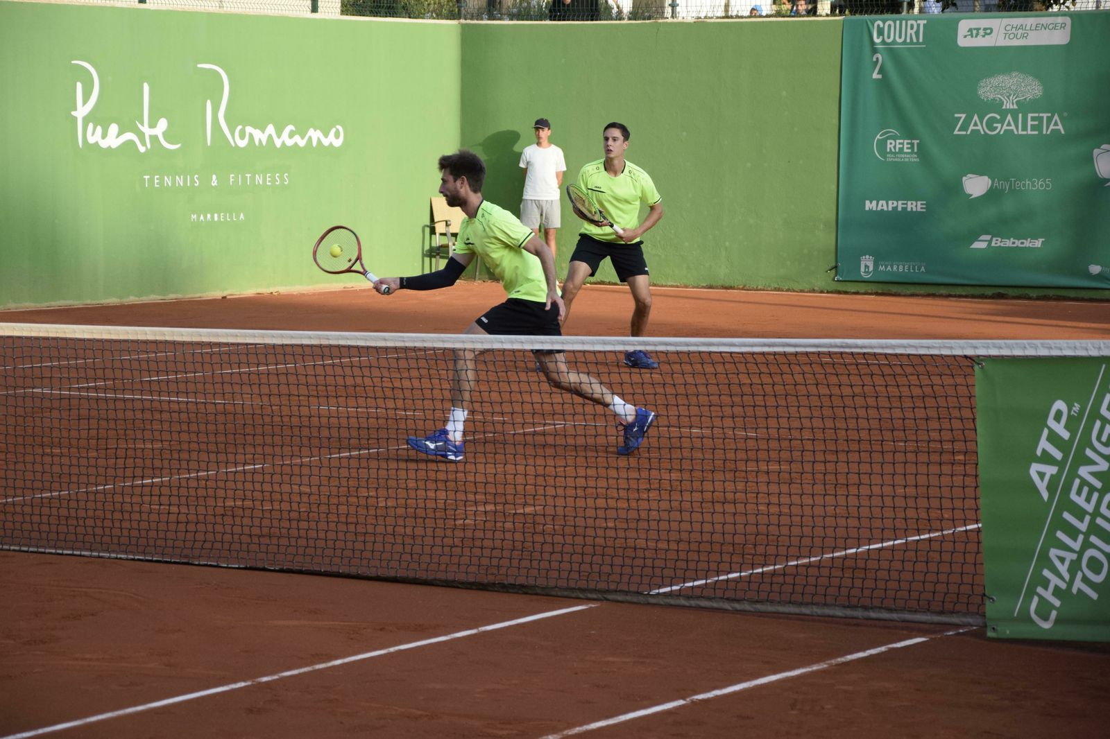 Los cuartos de final del Casino Admiral Trophy, en fotos