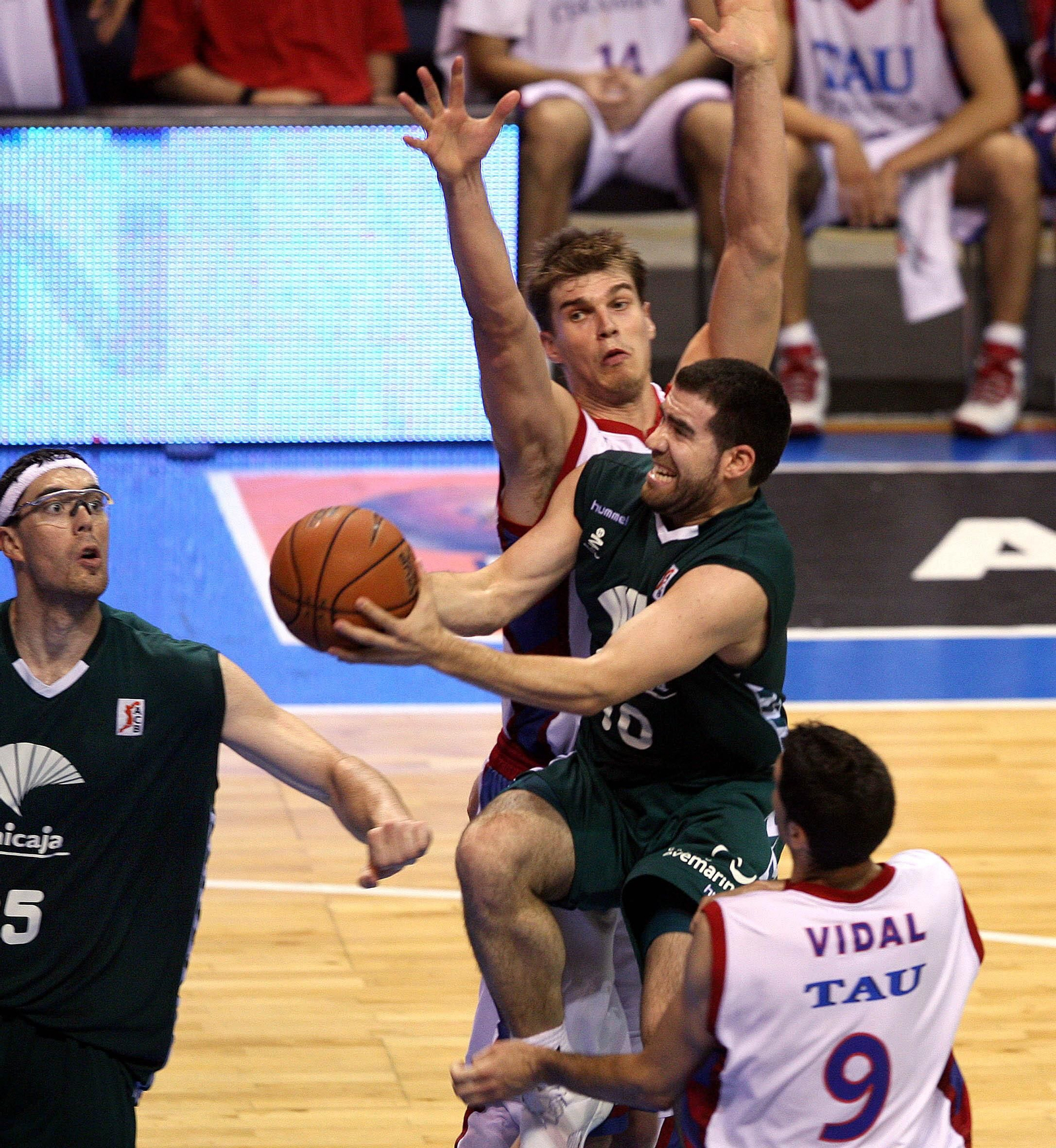 La carrera de Carlos Cabezas, en fotos