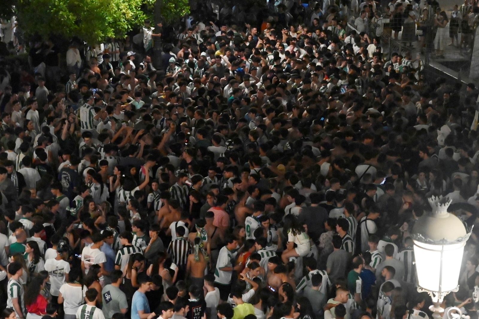 Las imágenes de la celebración en Las Tendillas por el ascenso del ...