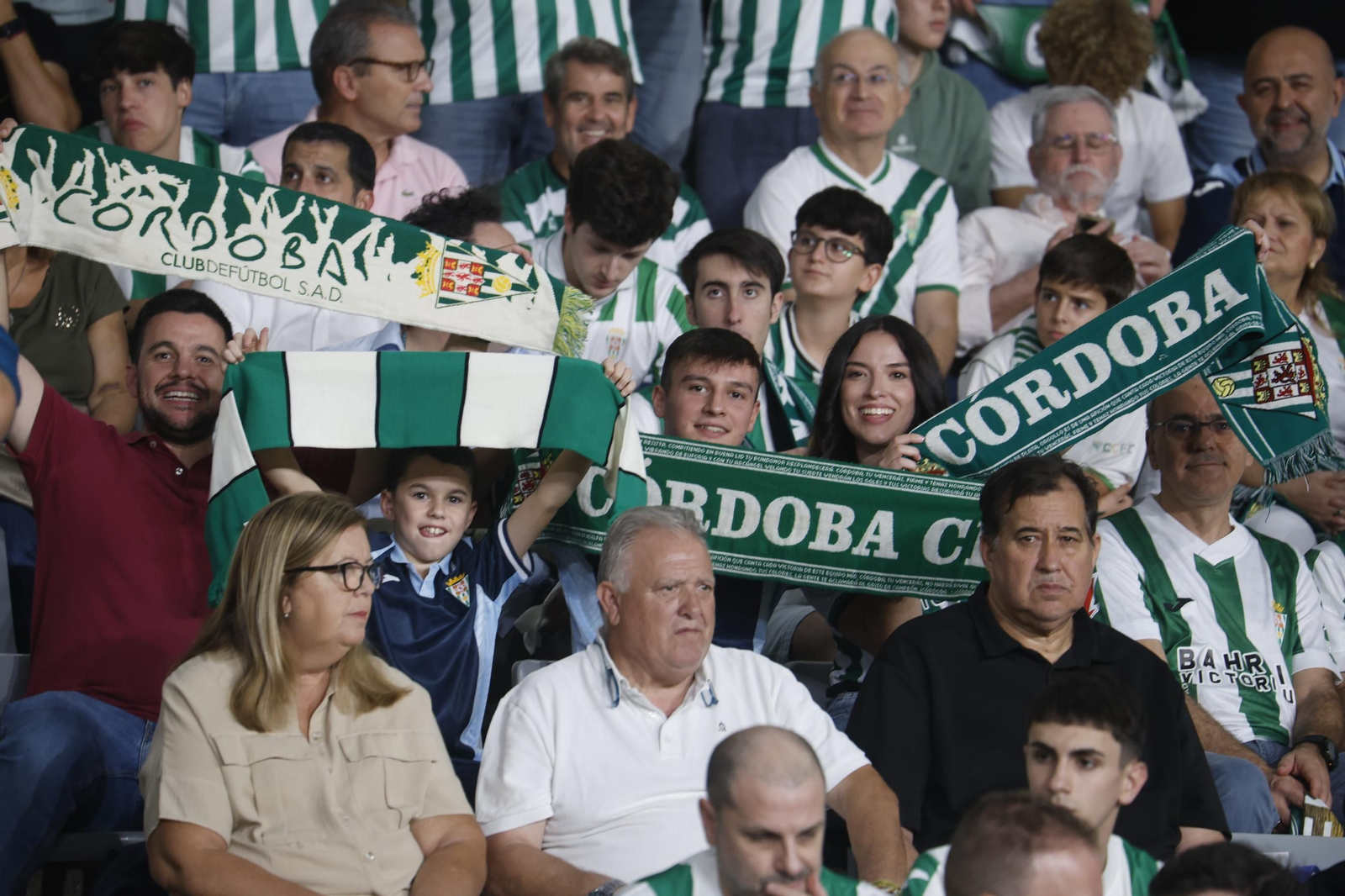 Las mejores fotos del ambiente en El Arcángel para el Córdoba CF - Cultural Leonesa