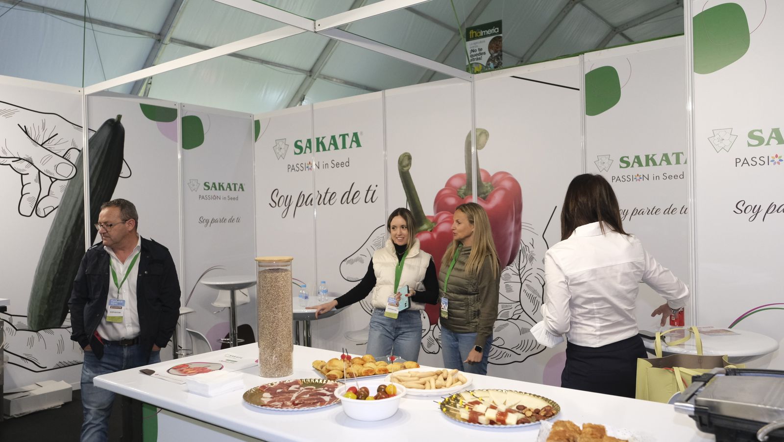 Imágenes del primer día de Expolevante Níjar.