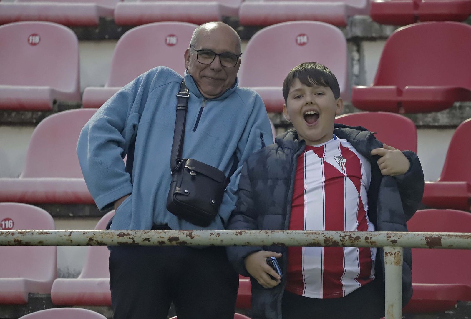 Búscate en el Nuevo Mirador durante el Algeciras - Teruel de Primera Federación