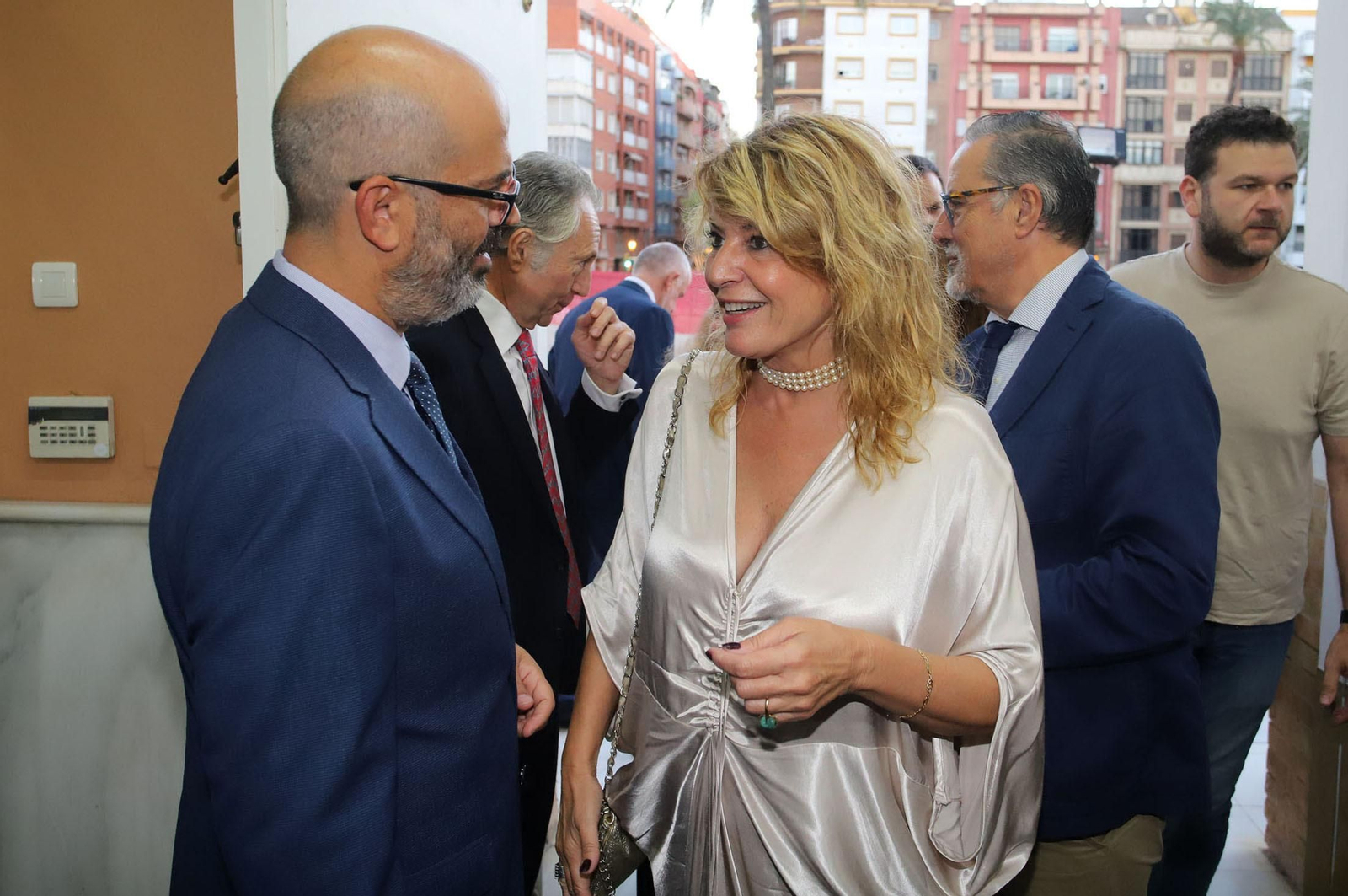 Imágenes de la recepción a los invitados a la gala de los Onubenses del Año