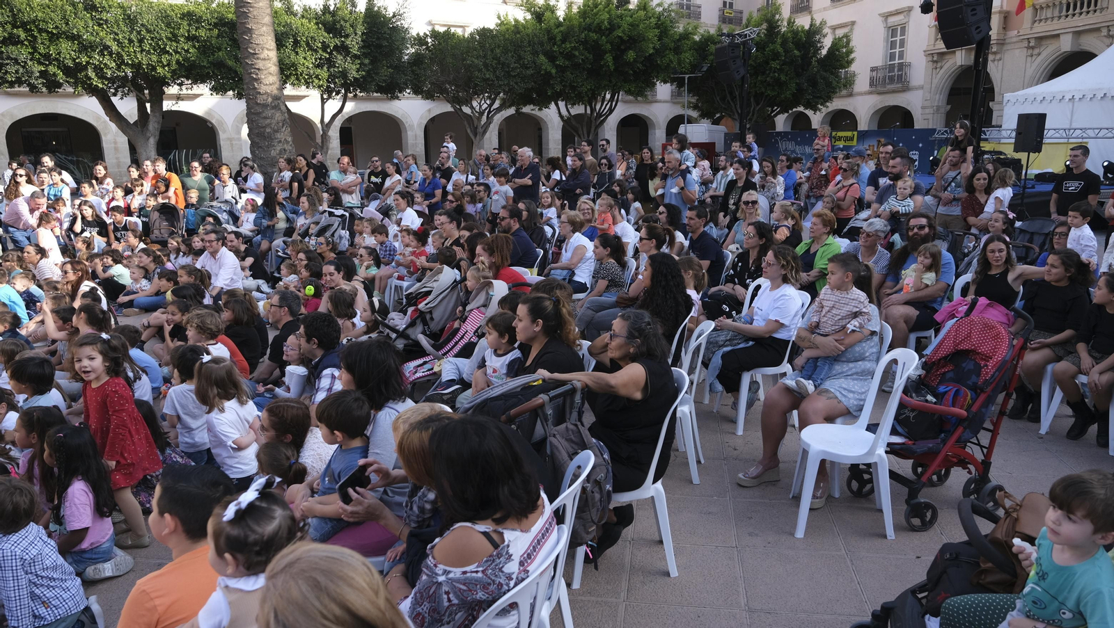 Imágenes de la Noche en Blanco, en Almería