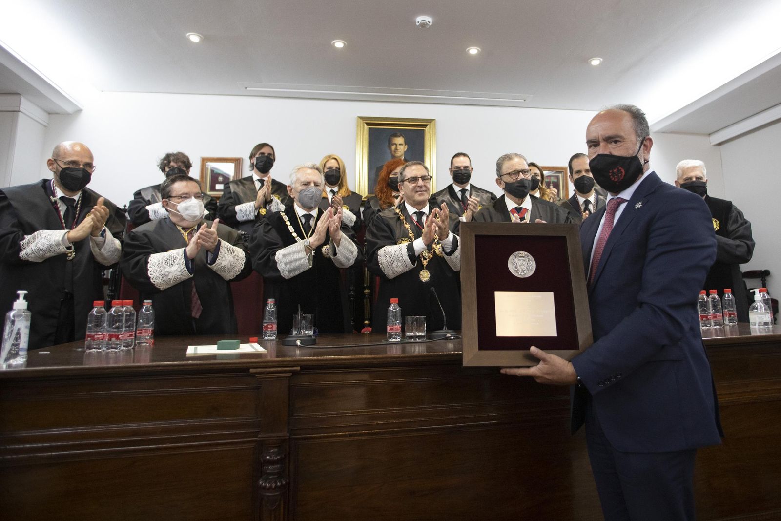 Fotos: Un homenaje del Colegio de Abogados por estar al servicio de la Abogacía de Granada