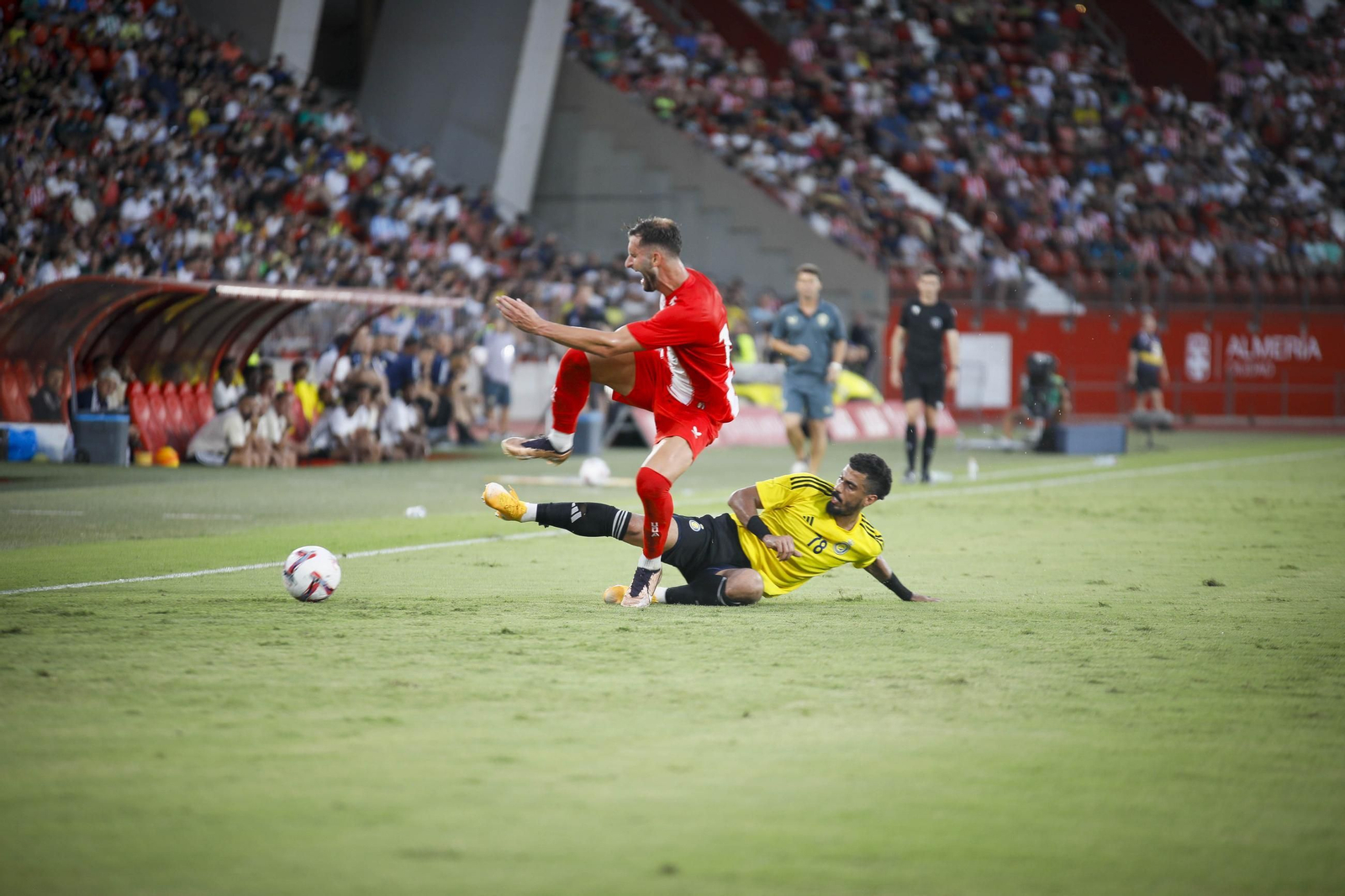 Imágenes del UD Almería-Al-Nassr, Memorial Juan Rojas