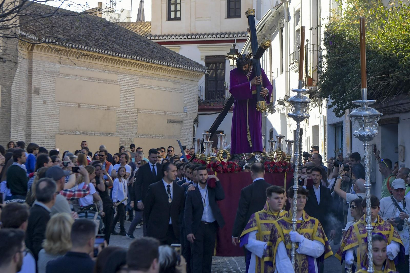 Galería: La Estrella sube en vía crucis al Cerro de San Miguel