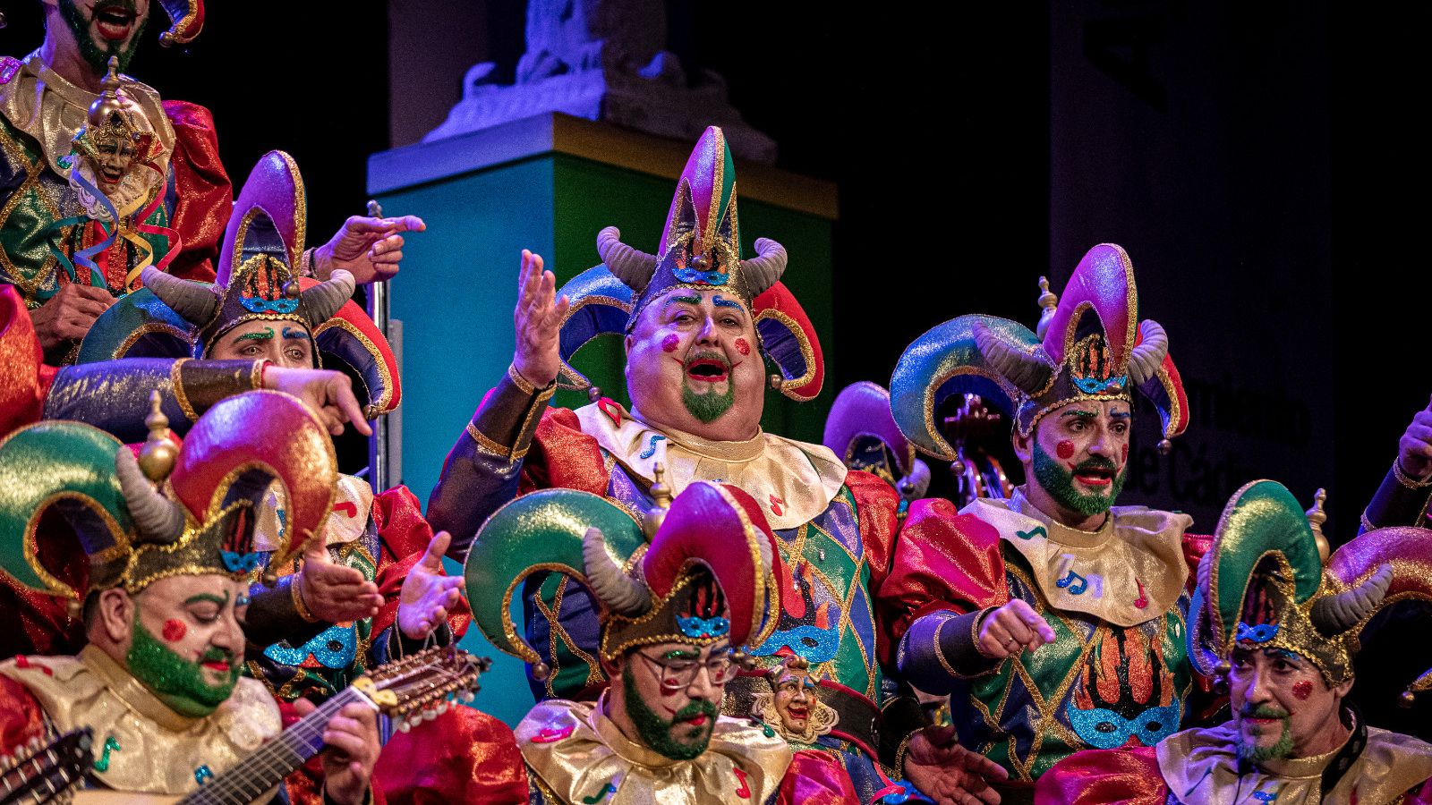 Búscate entre las mejores imágenes de la primera sesión de semifinales del COAC 2025