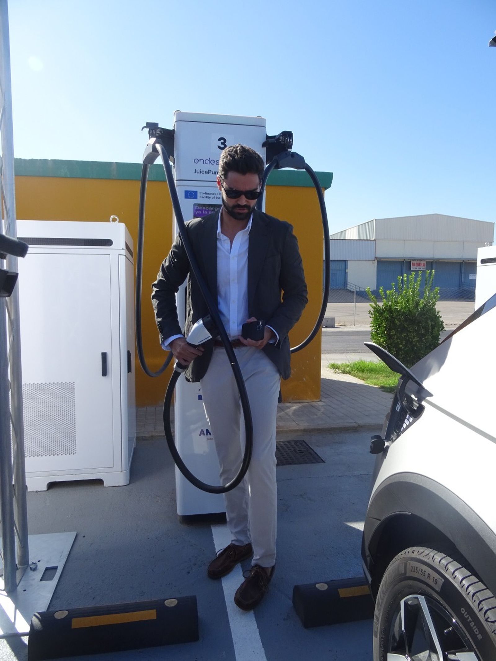 Punto de recarga de Endesa en el Área de Servicio Andamur Guarromán.