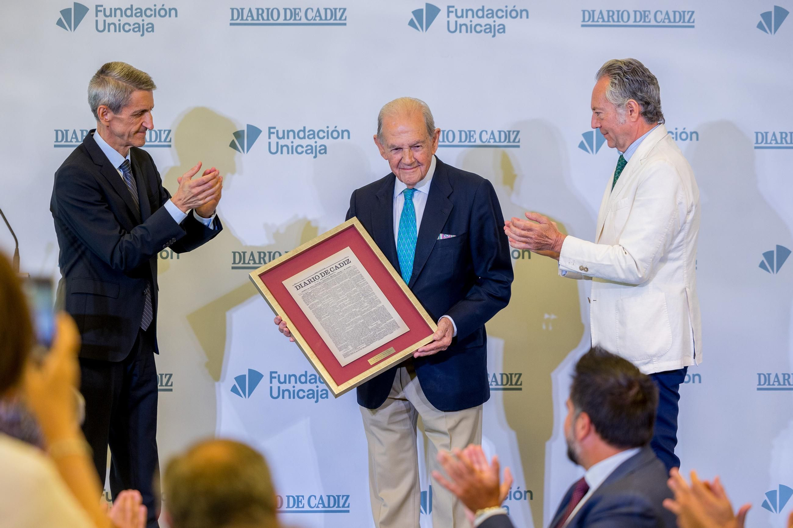 Las imágenes de la entrega del IX Premio Federico Joly a José Bohórquez Mora-Figueroa en Cádiz