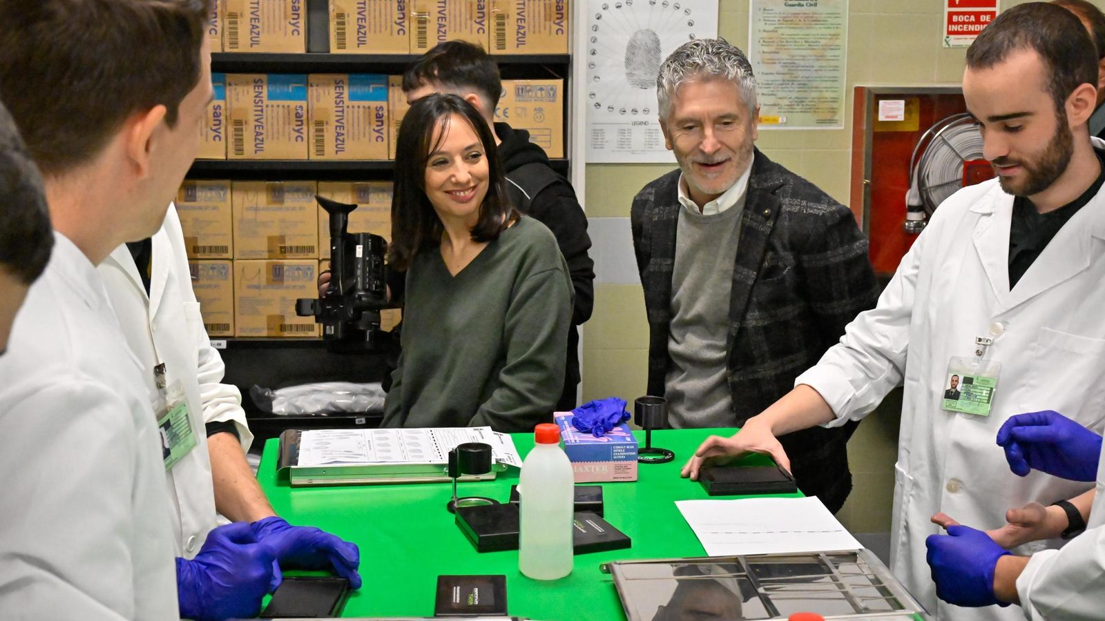 Visita de Fernando Grande-Marlaka. Visita de Fernando Grande-Marlaka.