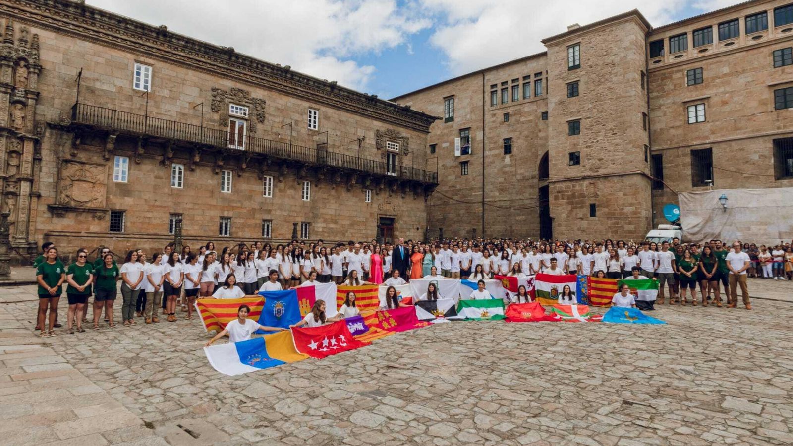 Foto de familia de la expedición
