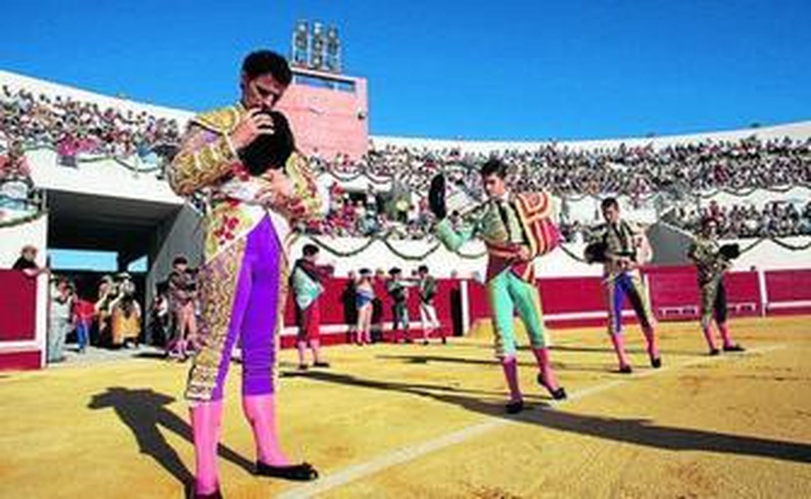 Vilches, Luque, Manzanares y El Fandi inauguraron la plaza de Utrera, el 8 de septiembre de 2010.