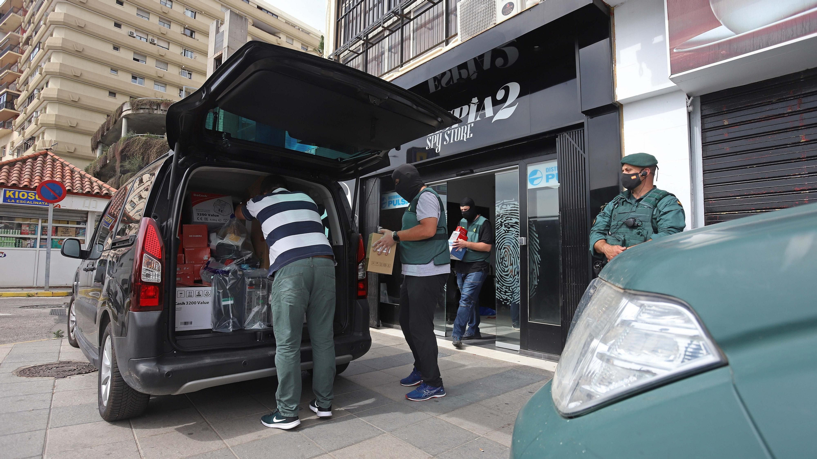 Fotos de los nuevos registros de la Guardia Civil en Algeciras Fotos de los nuevos registros de la Guardia Civil en Algeciras