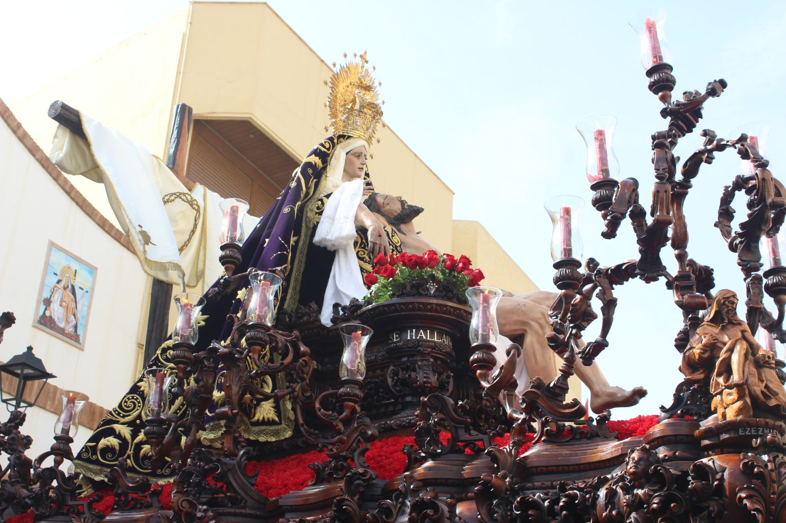 Procesión de la Hermandad de Jesús en Vera, en imágenes