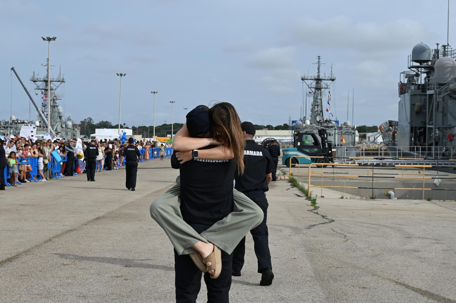 La fragata 'Reina Sofía' llega a la Base de Rota