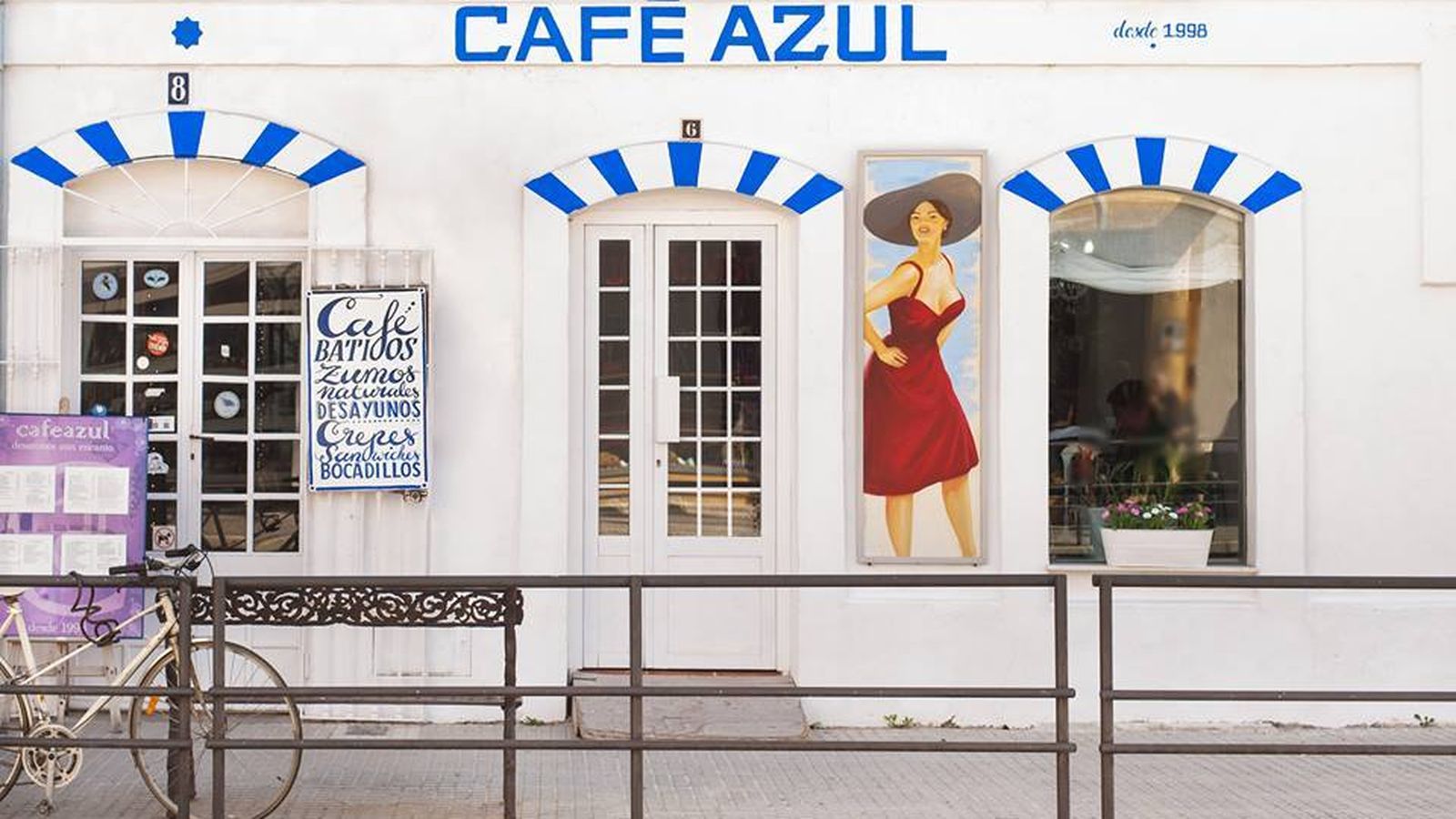 El Café Azul.