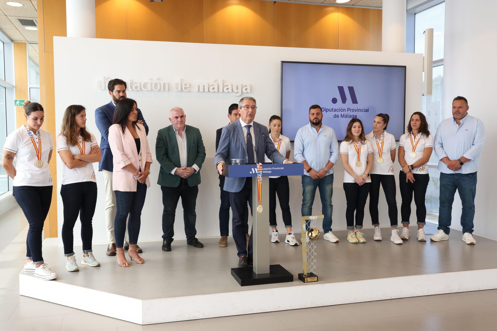 El Costa del Sol, recibido en Diputación tras el título de Liga