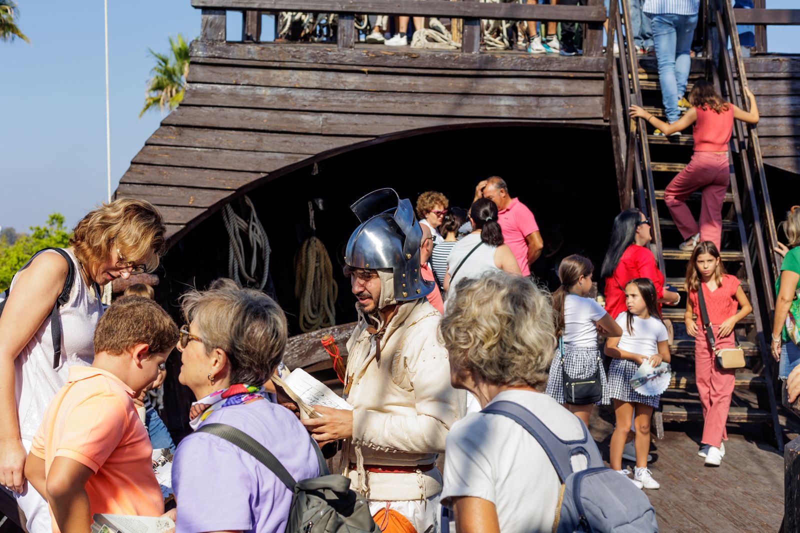 Las imágenes del Muelle de las Carabelas este 12 de octubre