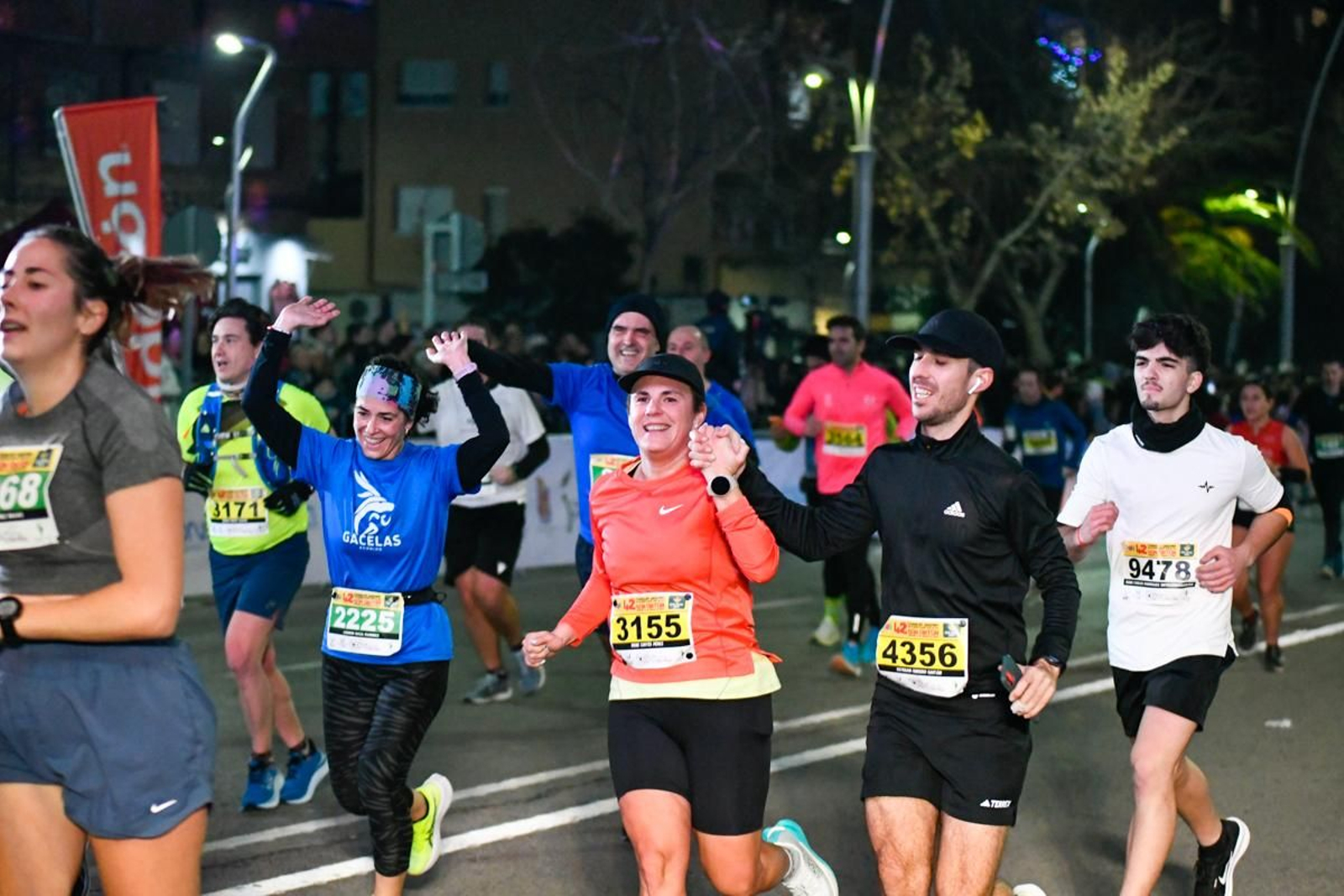 En imágenes: búscate en tu llegada a meta de la Carrera de San Antón 2025 (6)