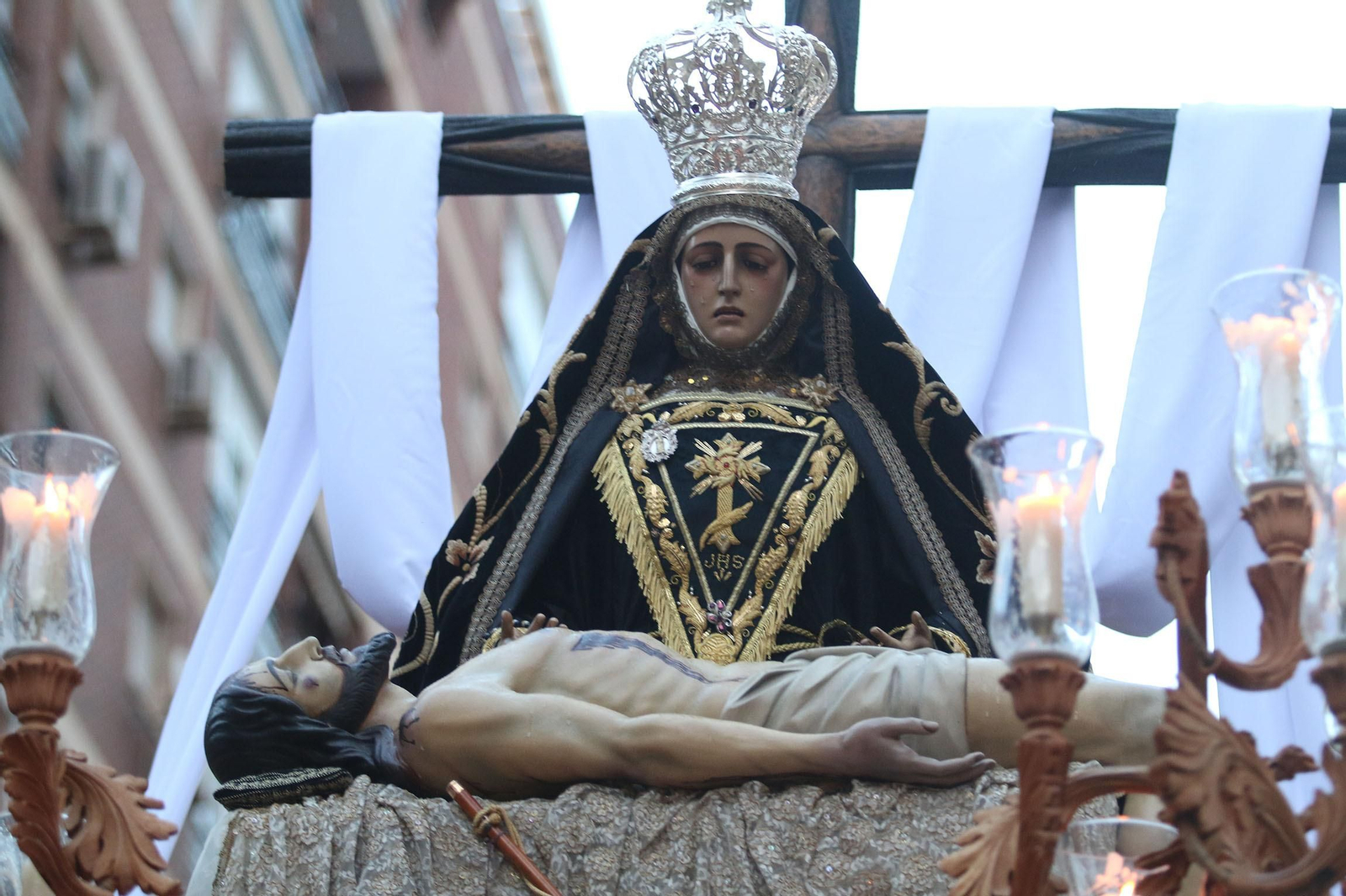 La procesión de las Angustias de Almería, en imágenes