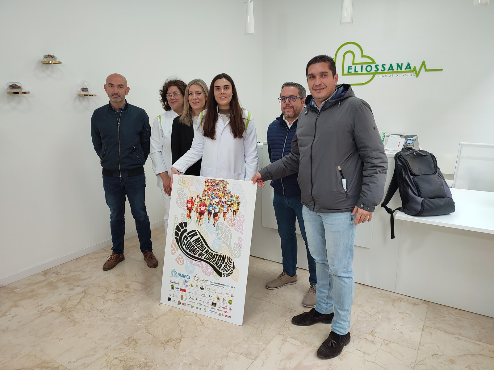 Las autoridades, durante la presentación.