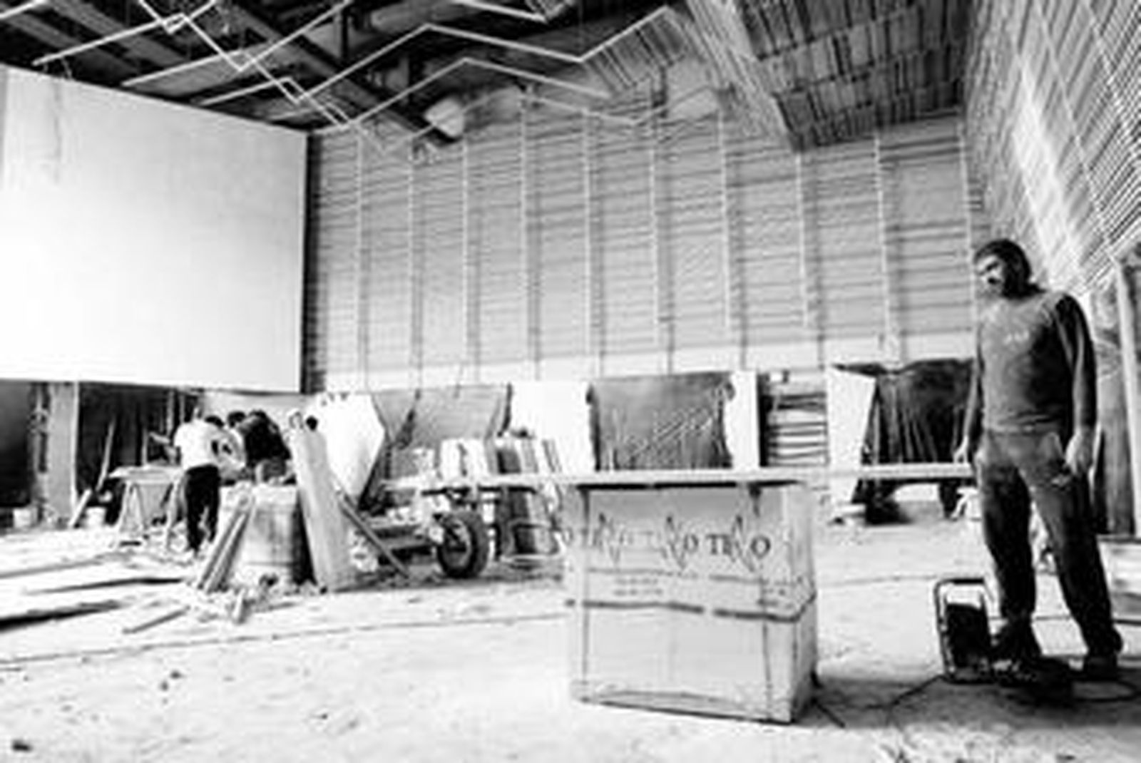 Las tablas simulan el Mediterráneo con una tonalidad aguamarina.