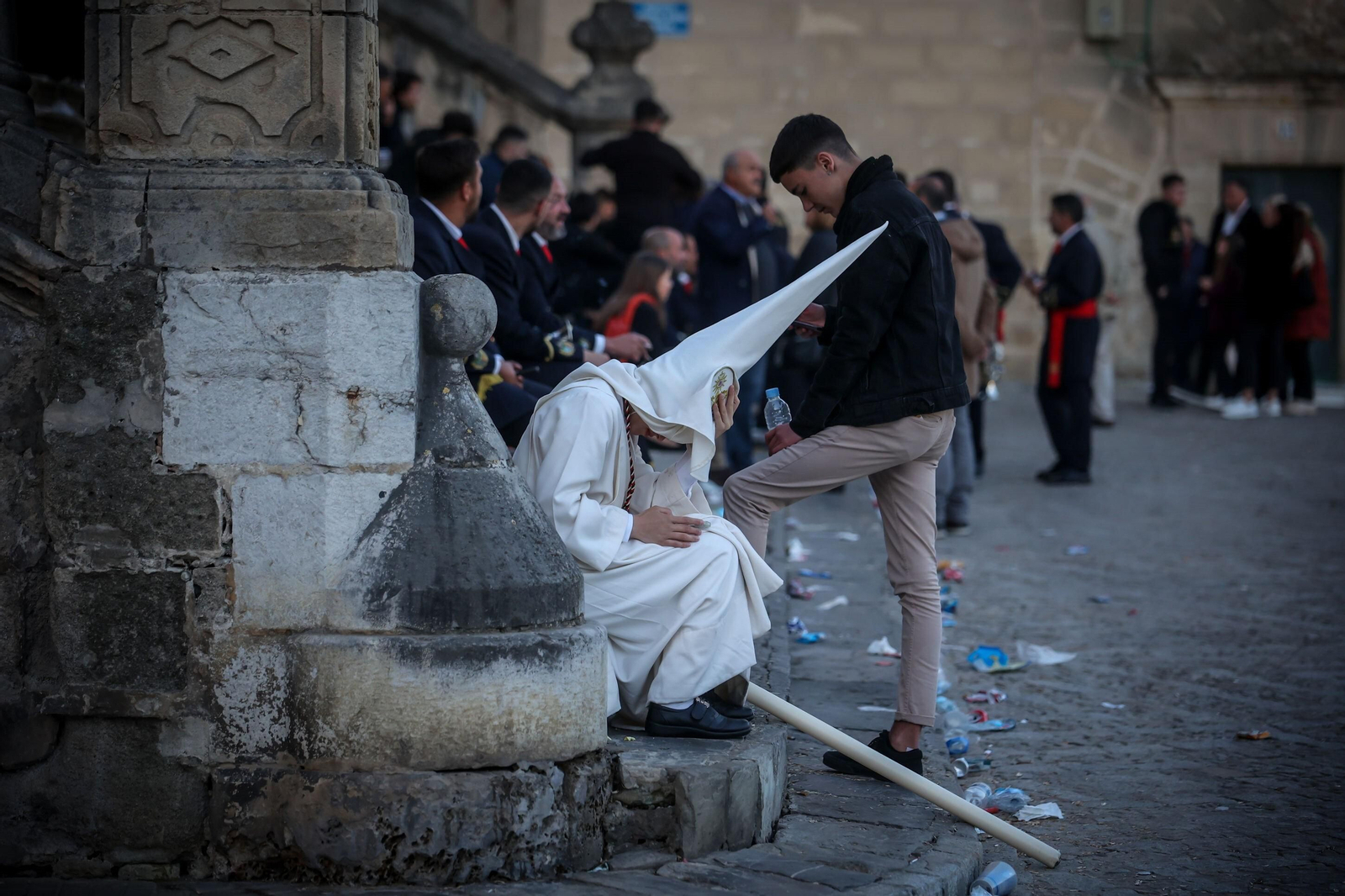 Madrugada del Viernes Santo en Jerez: imágenes de la Noche de Jesús