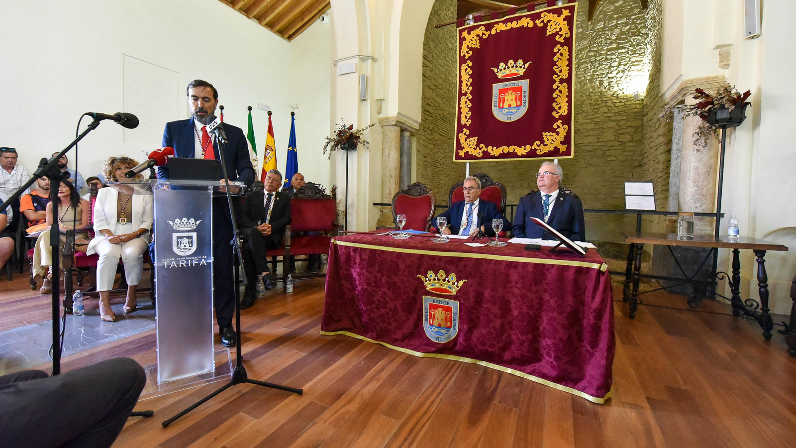 La investidura de Jóse Antonio Santos como Alcade de Tarifa, en imágenes