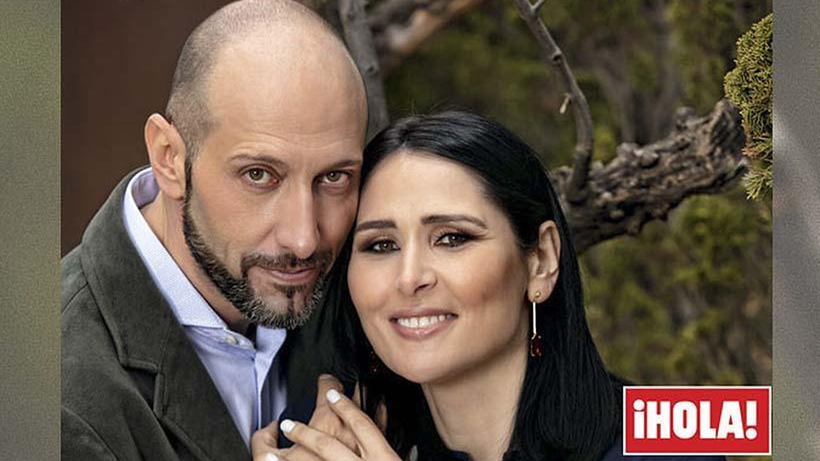 La cantante granadina, con su novio policía.