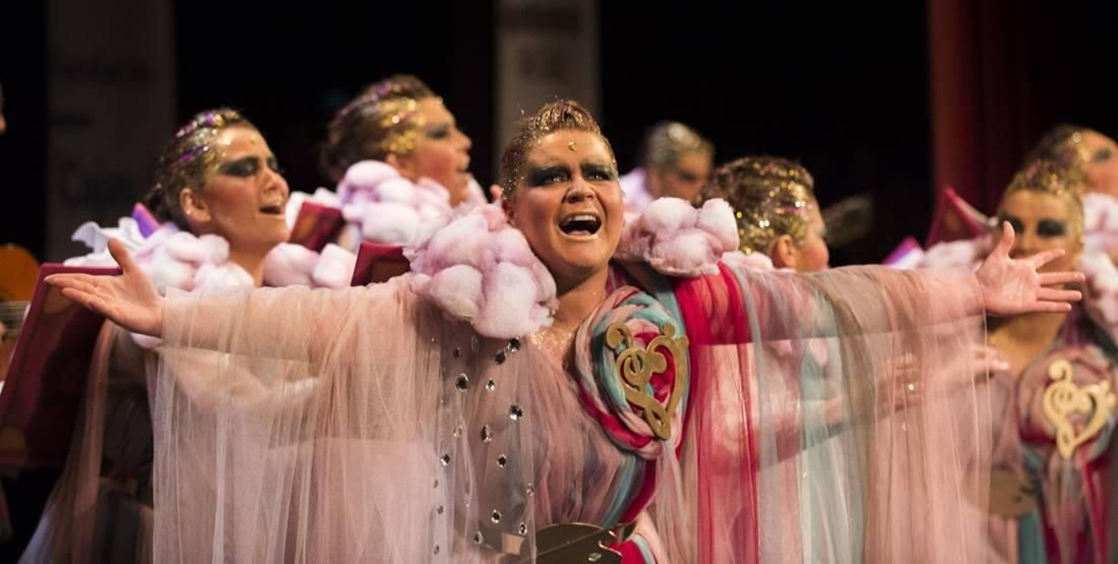 Las imágenes de la octava función clasificatoria