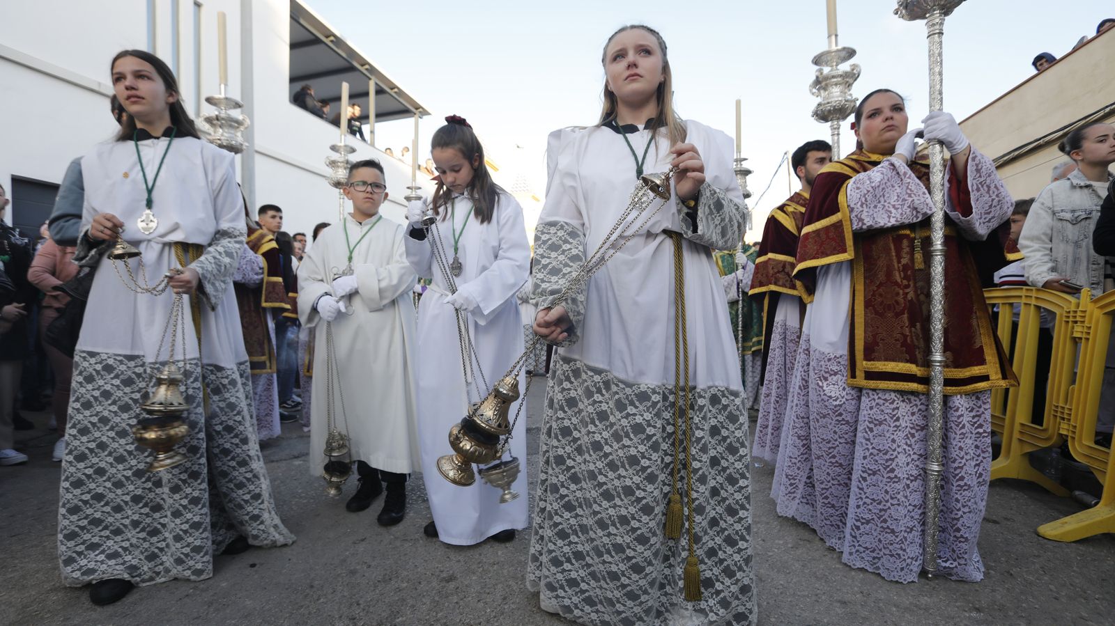Las fotos del Viernes Santo en la Línea:  Cristo del Mar y Luz y Esperanza Nuestra, Soledad y Santo Entierro, Cristo del Amor y Misericordia y Amargura