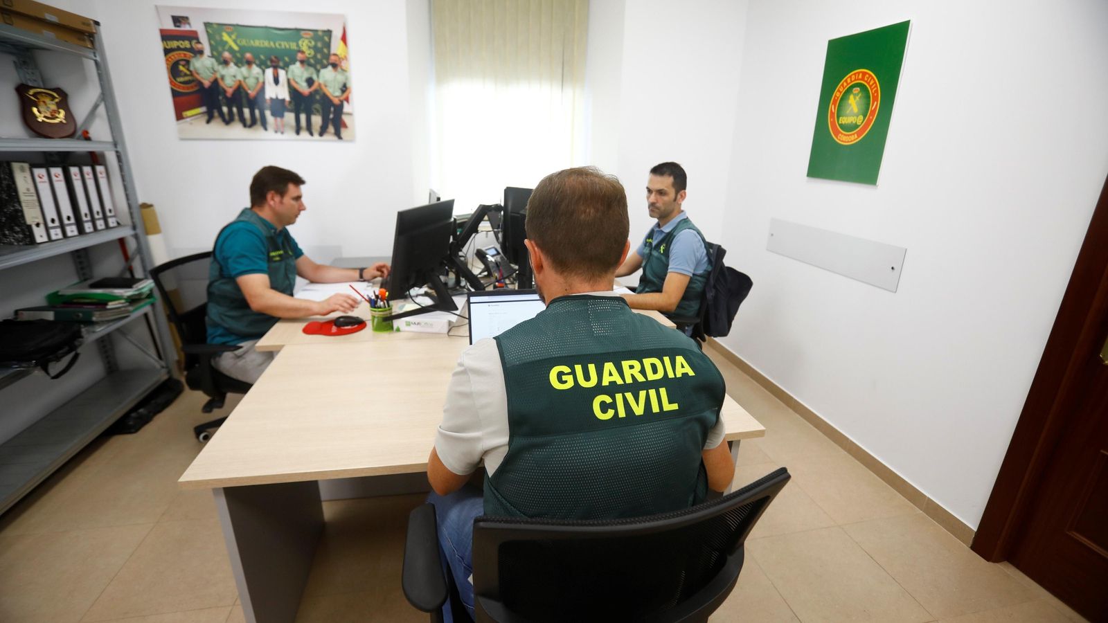 Así trabaja el Equipo @ de la Guardia Civil en Córdoba. Así trabaja el Equipo @ de la Guardia Civil en Córdoba.