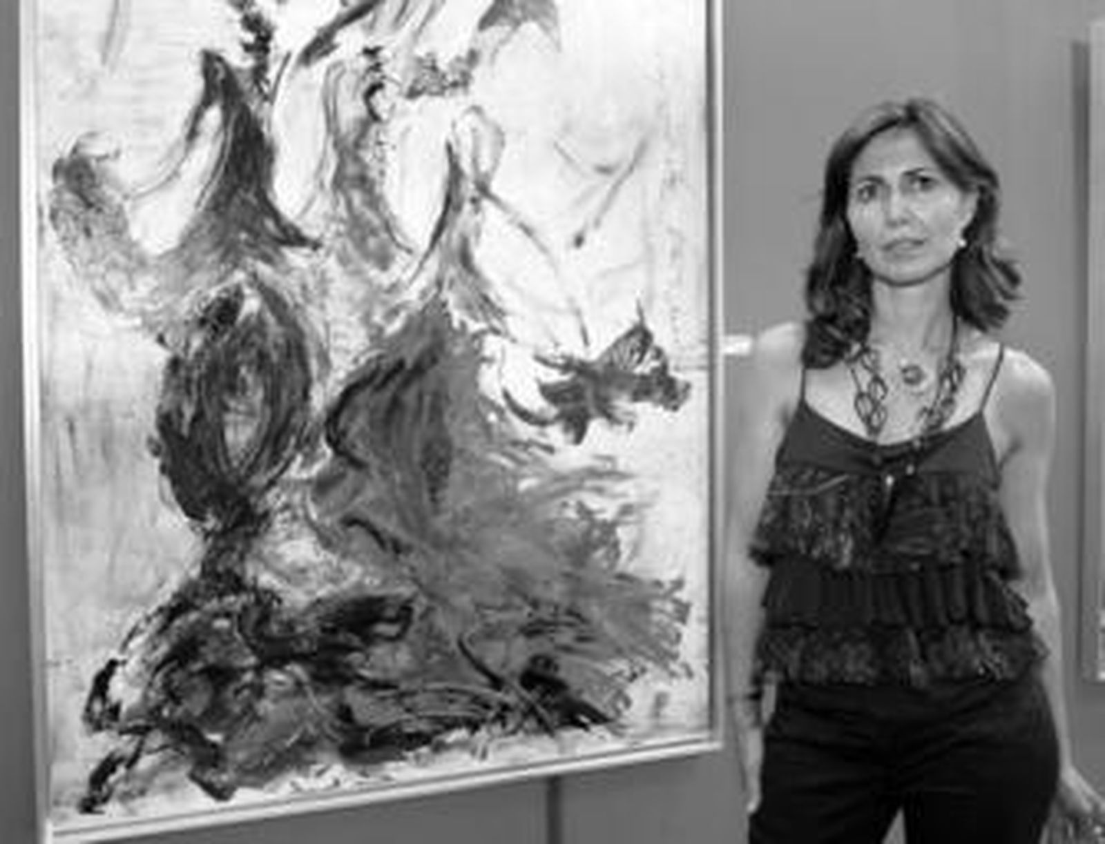 Cristina Baratto Casadevall, junto a una de sus obras.