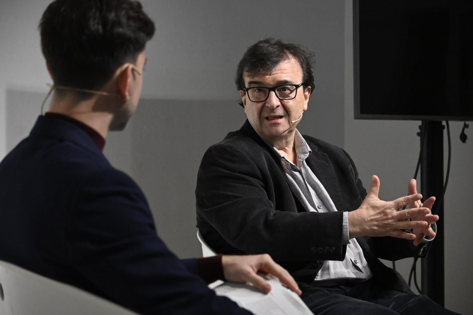 Imágenes del encuentro con el escritor Javier Cercas en Huelva