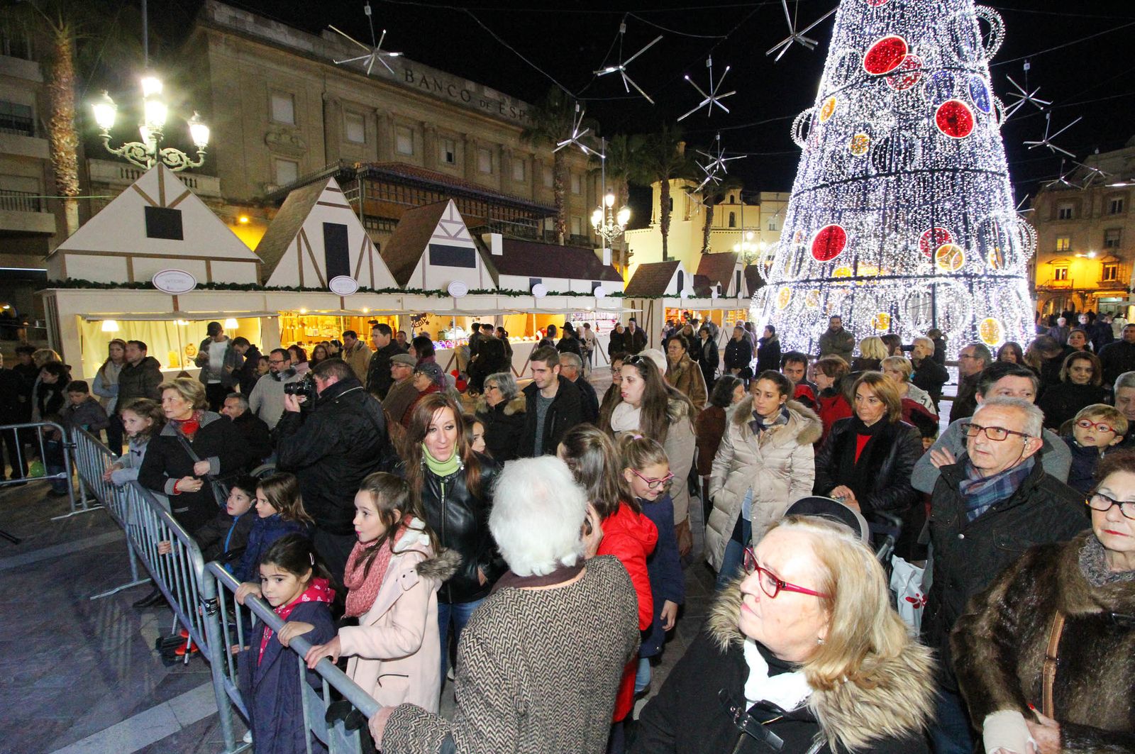 Imágenes del cuentacuento de la Navidad de Huelva Información.